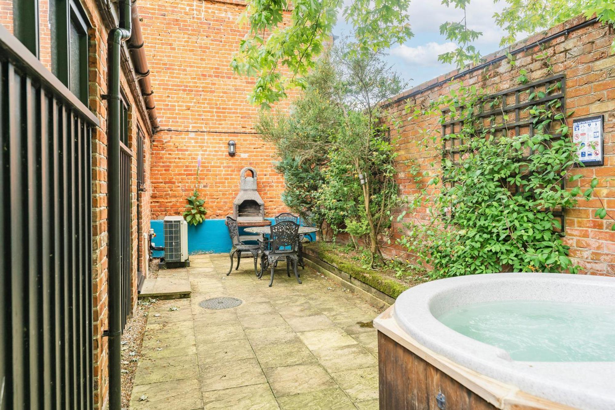 The Orangery - Bnb Suites Thurning  Exterior photo
